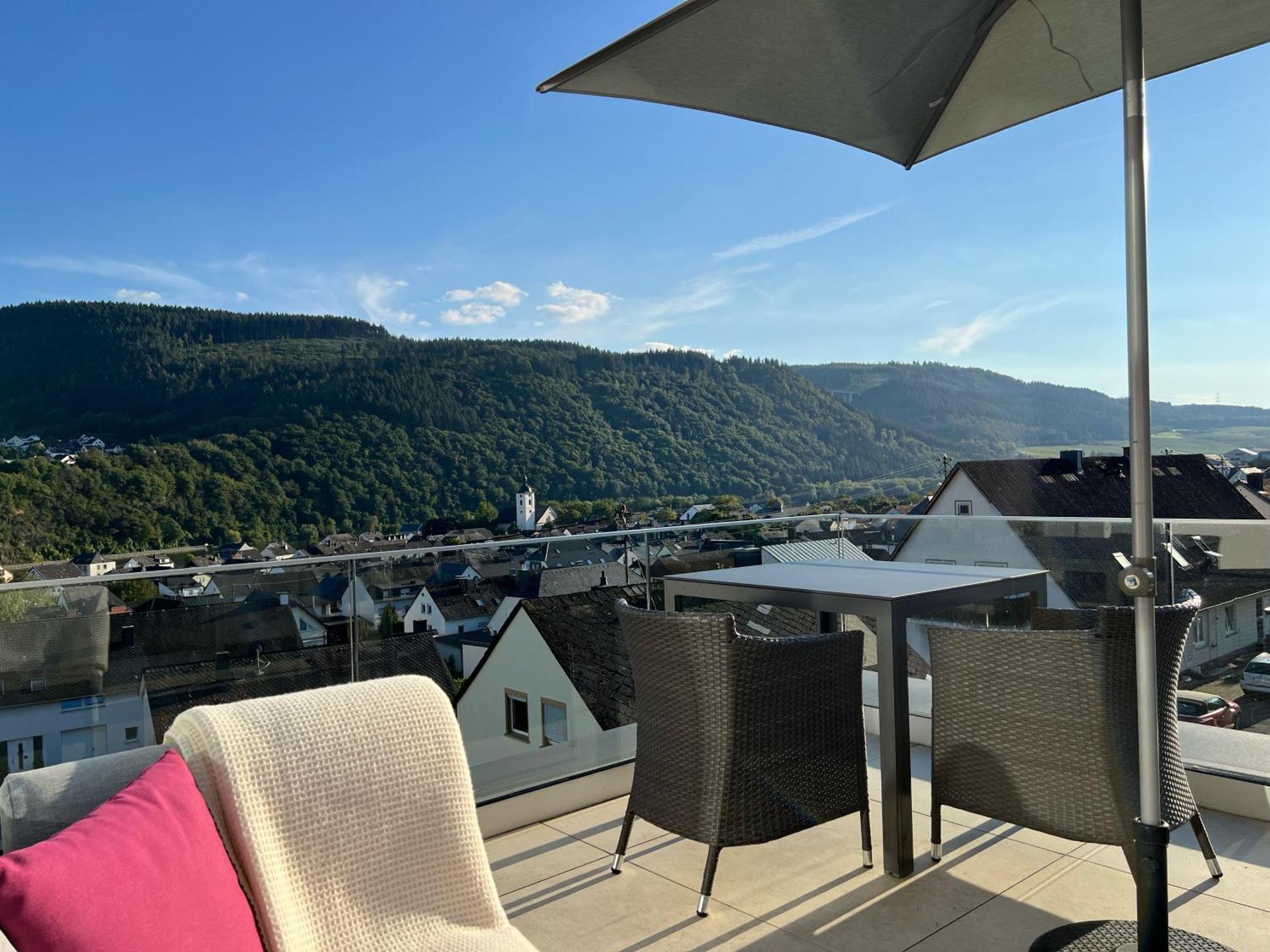 Weingut-Aparthotel Olinger Mehring  Pokoj fotografie